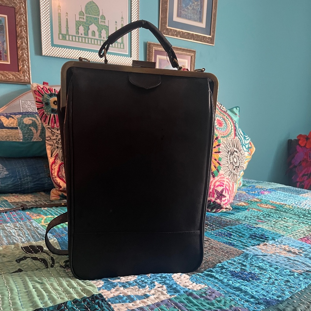 La Flore Paris Bobobark Handbag/Backpack - Picture 3 of 16